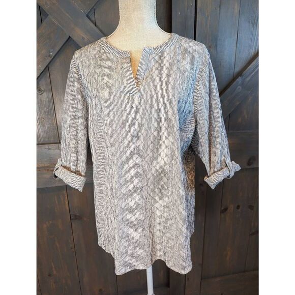 Chicos Womens 2 Medium Pullover Tunic Top Roll Tab Sleeves Black White Stretch - Picture 1 of 13